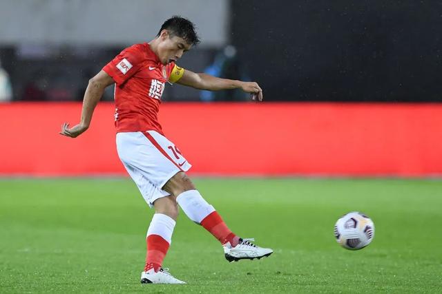 布伦森4年1.5亿提前续约尼克斯 为补强少拿1亿